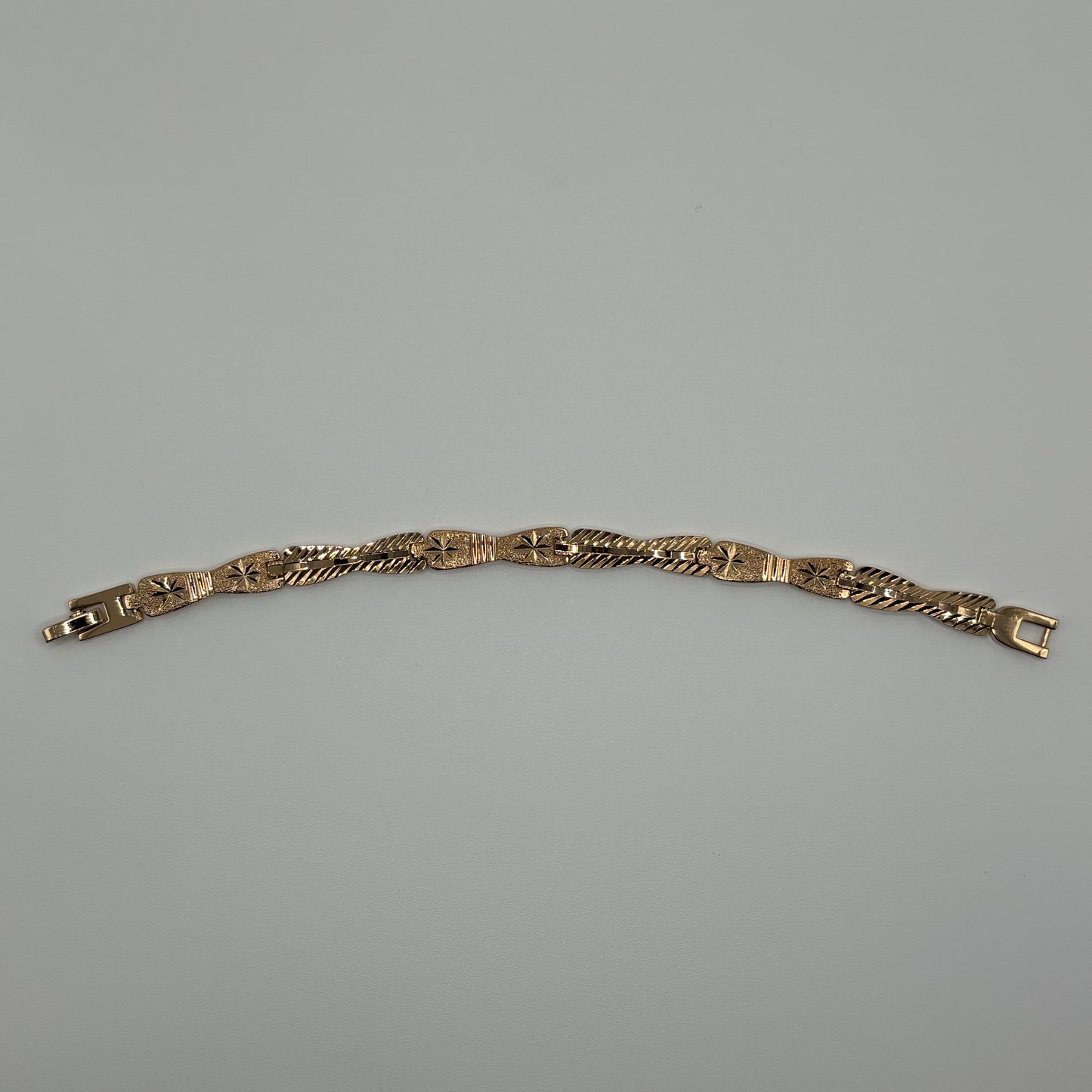 Antique Elegance: The Vintage Filigree Bracelet